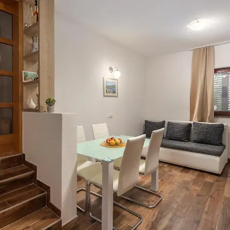 아파트 Hablando *